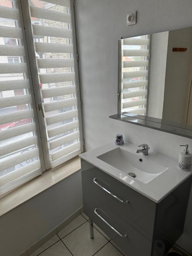 Appartement Duplex Proche De La Gare Et Du Centre Ville سانت-أومير المظهر الخارجي الصورة